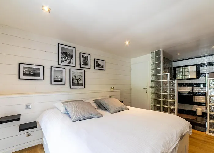 Uhaina * Биарриц